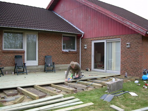 Opbygning af træ terrasse lav det selv.dk Lave terrasse