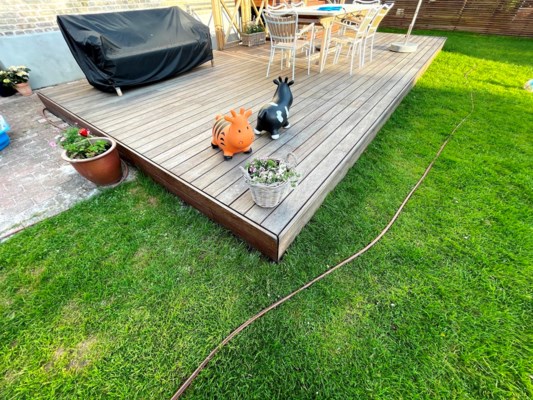 Rotter Under Terrasse () Rotter Under Terrasse