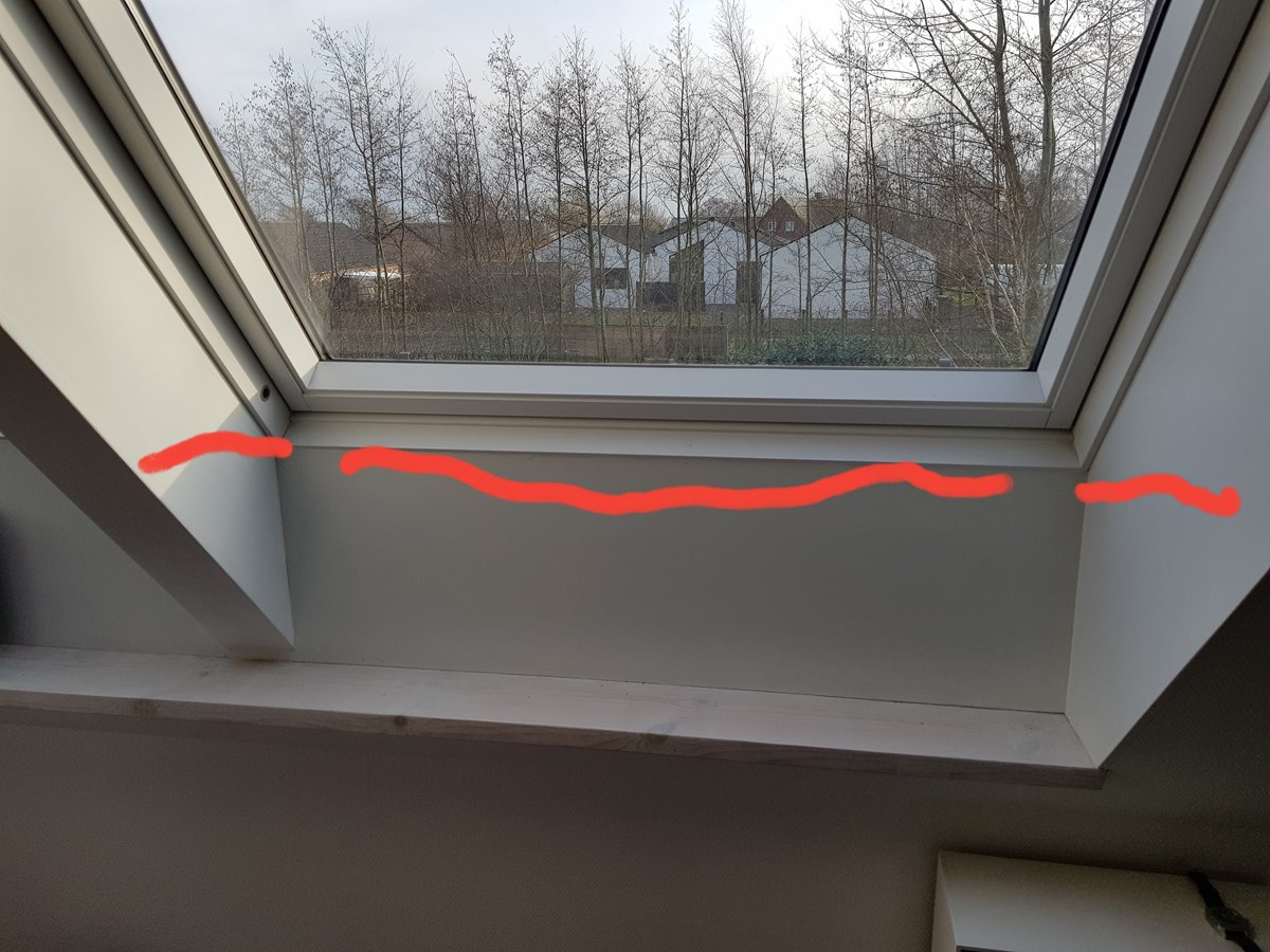 Ophæng af bordplade på tynd væg | Lav det selv.dk Ophæng af skrivebord på væg | Lav det selv.dk