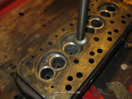 Morris Marina Part 3 - motorrenovering, fortsat.
