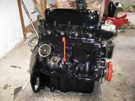 Morris Marina Part 3 - motorrenovering, fortsat.
