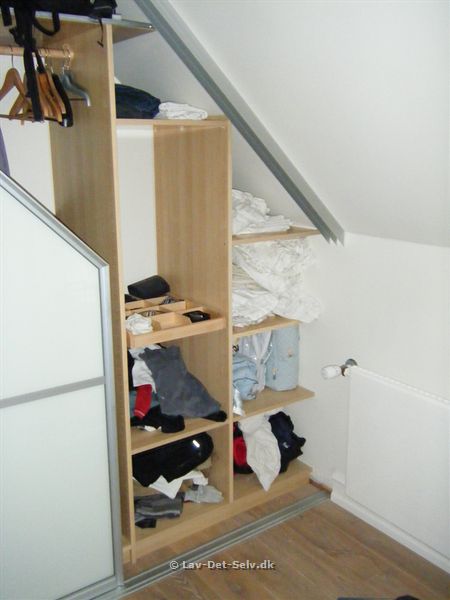 Garderobe projekt pÃ¥ lav det selv.dk Varme pladertil skråvæg