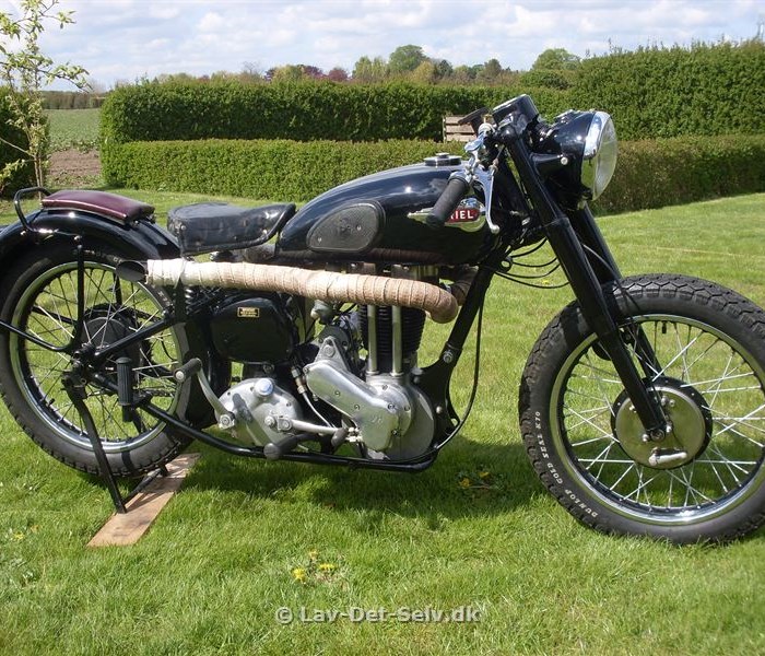 Ariel VB600