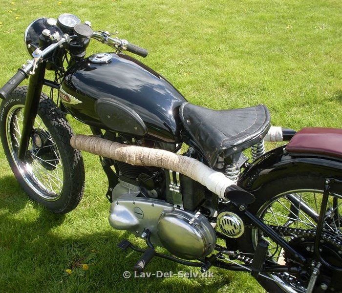 Ariel VB600