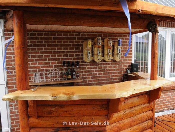 Ny terrasse med bar