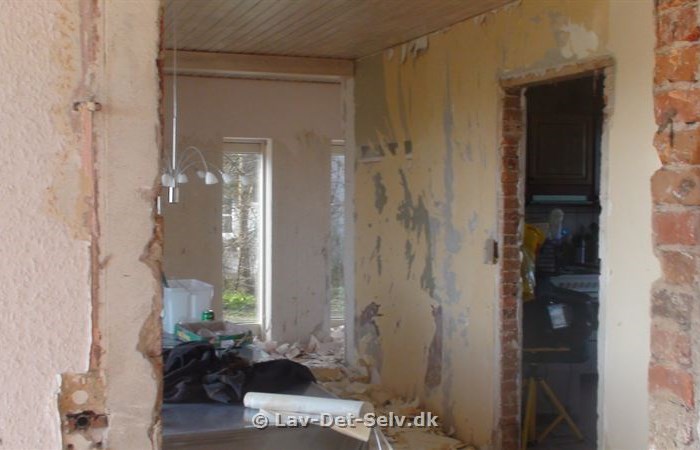Begyndel af renovering af 3 stuer