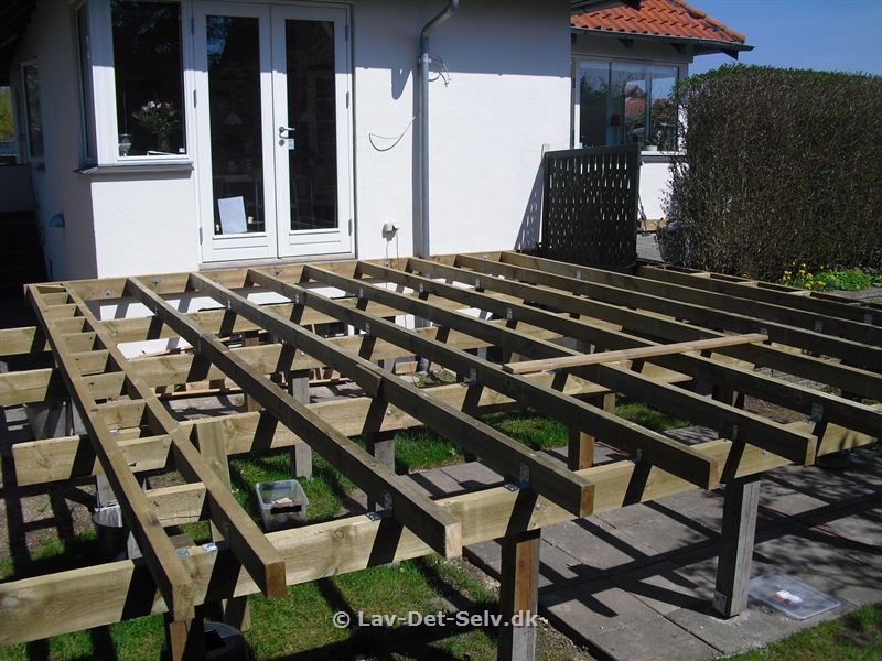 Ny træterrasse 1/2 projekt på lav det selv.dk Lave terrasse