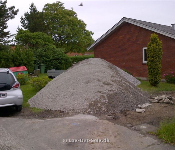 Ny indkørsel