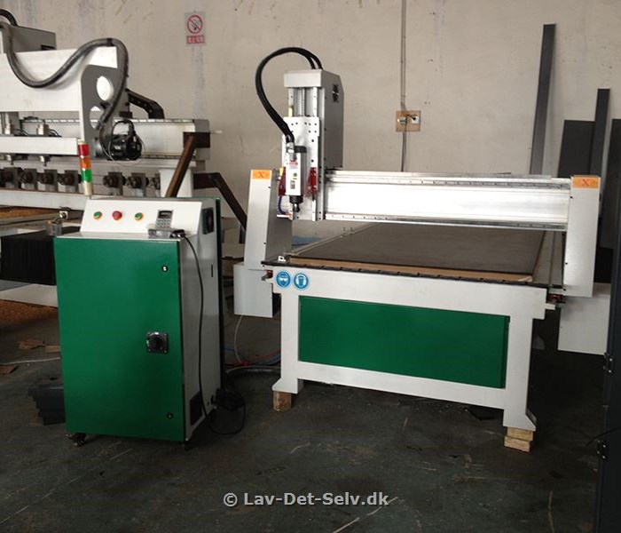 servo cnc router