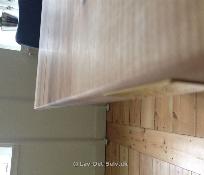 Hjemmelavet bord 50 cm planker