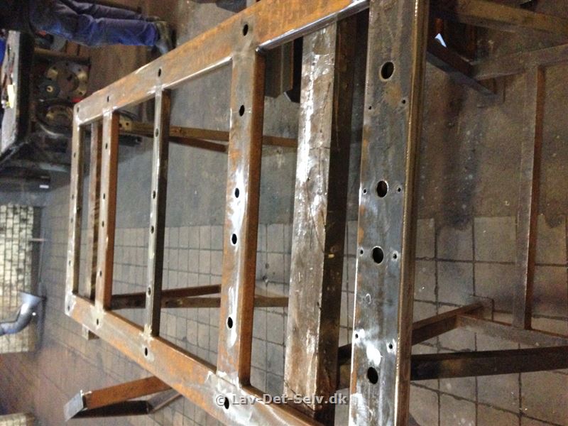 Hjemmelavet bord 50 cm planker projekt på lav det selv.dk Hjemmelavet havebord