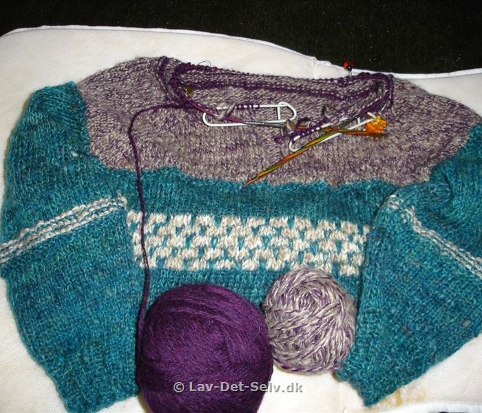 Hjemmespundet og hjemmestrikket sweater