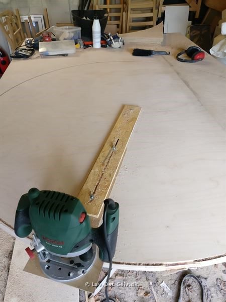 Rundt spisebord
