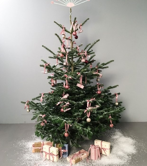 Roterende juletræ...