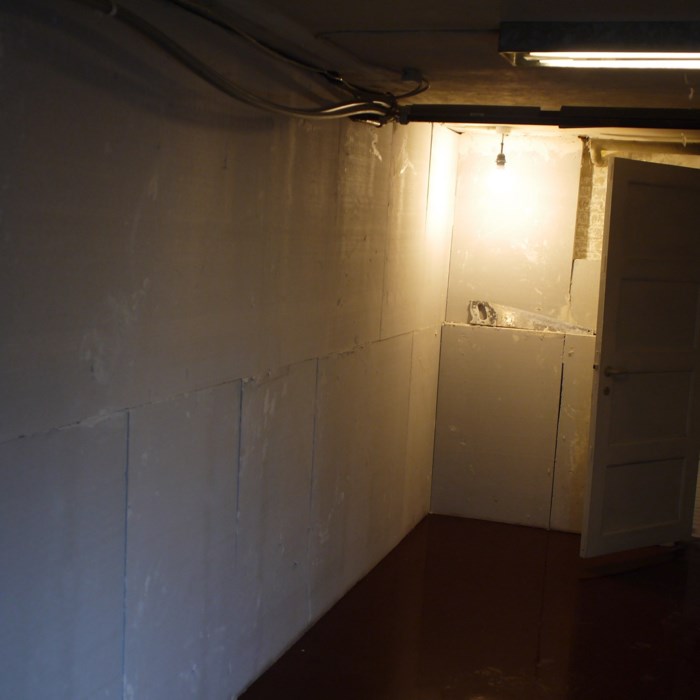 Isolering af kældervæg