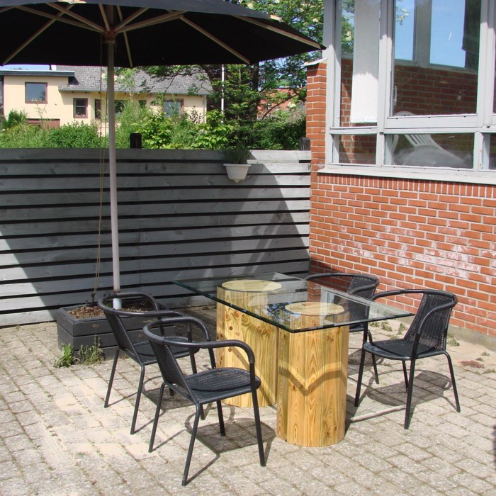 Nyt havebord til udestue