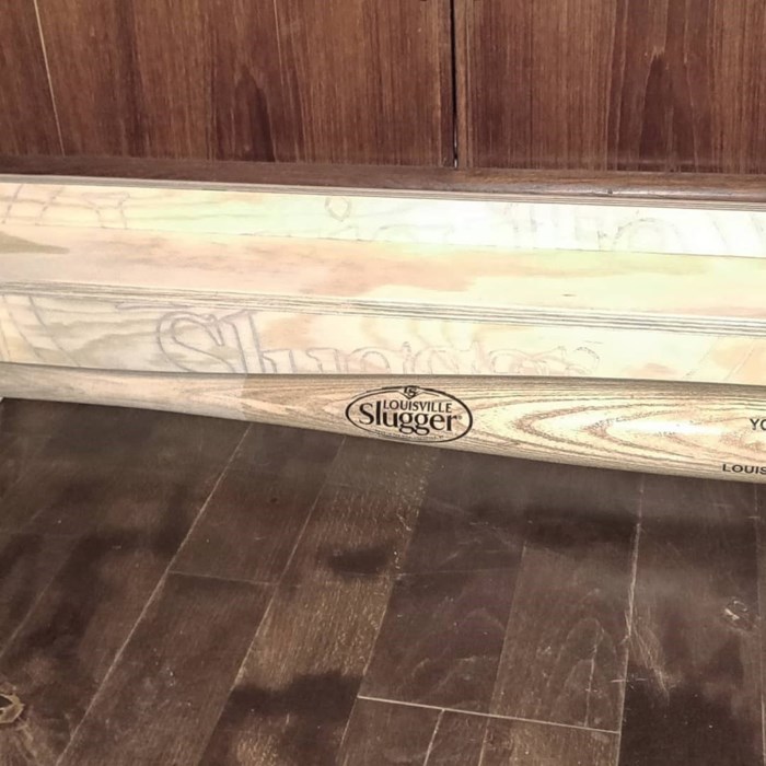 Baseball Bat Hylde