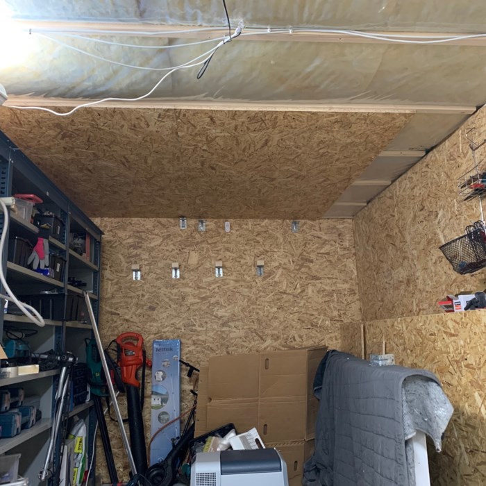 20m2 Isoleret skur på husgavl
