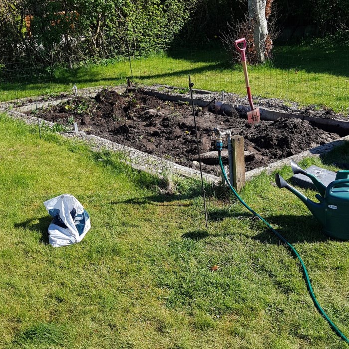 Terrasse med højbede