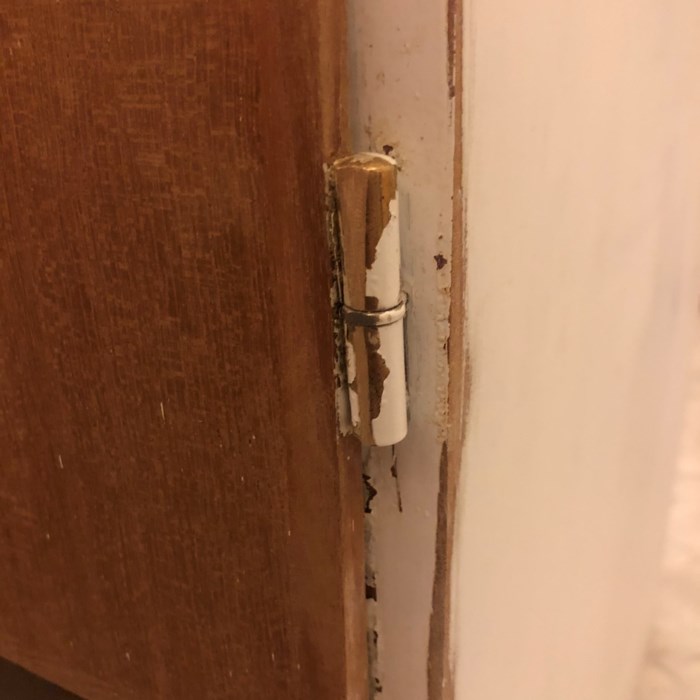 Istandsættelse  renovering af teak møbel