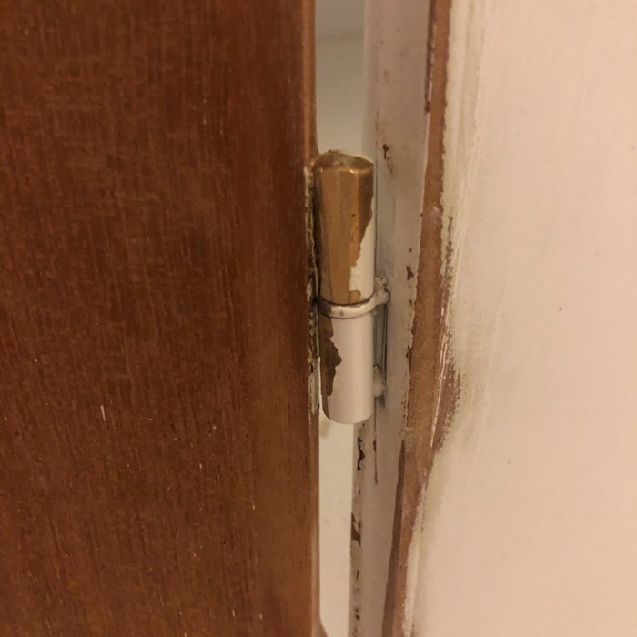 Istandsættelse  renovering af teak møbel