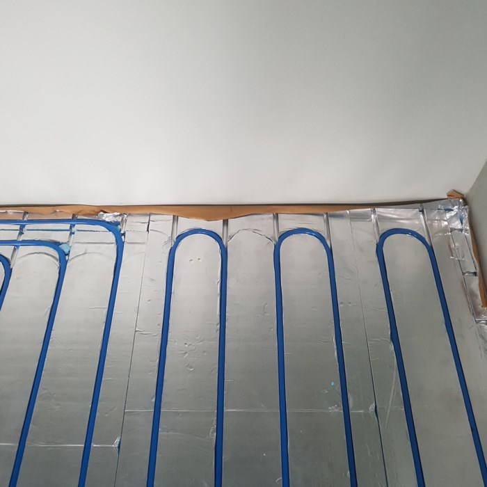 Let gulvvarme i kontor