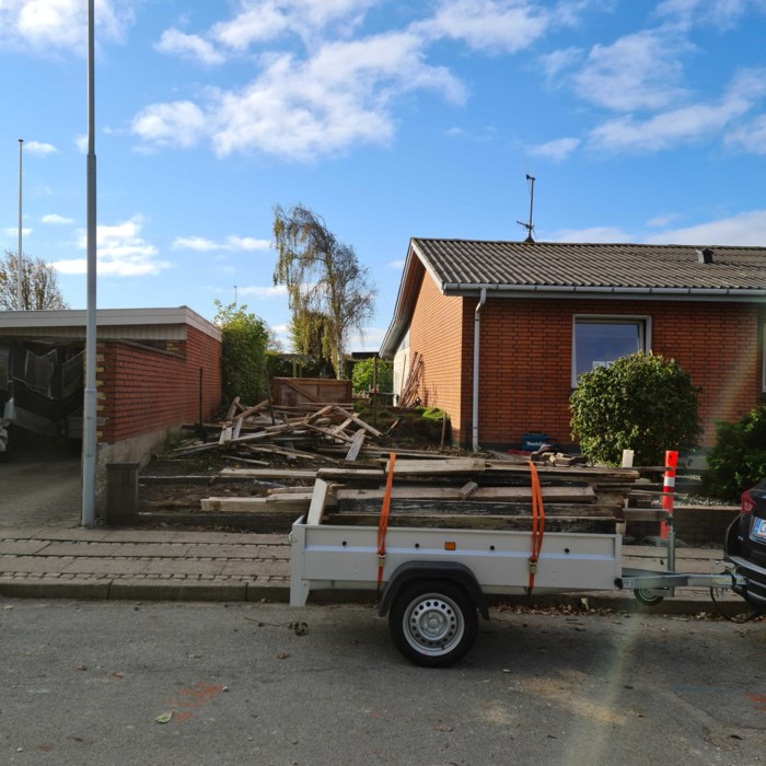 Hjemmelavet carport med værksted