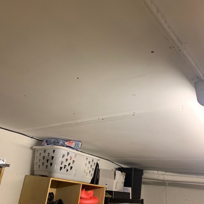 Lydisolering af loft på budget