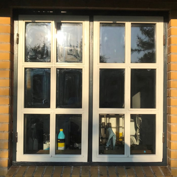 skifte glas og male gamle vinduer