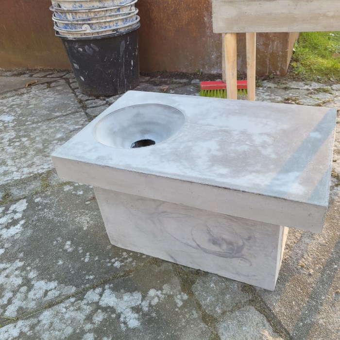 Betonbord til haven