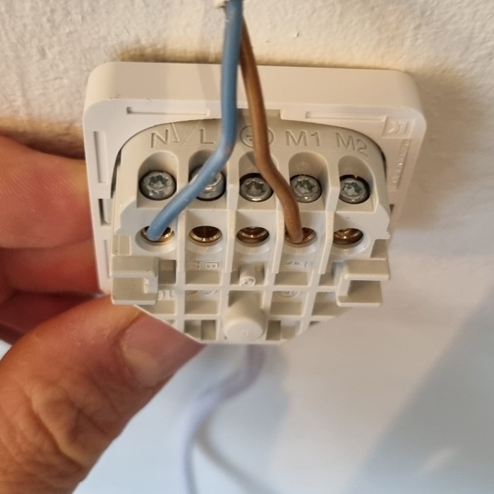 Forbindelse mellem 2 kontakter