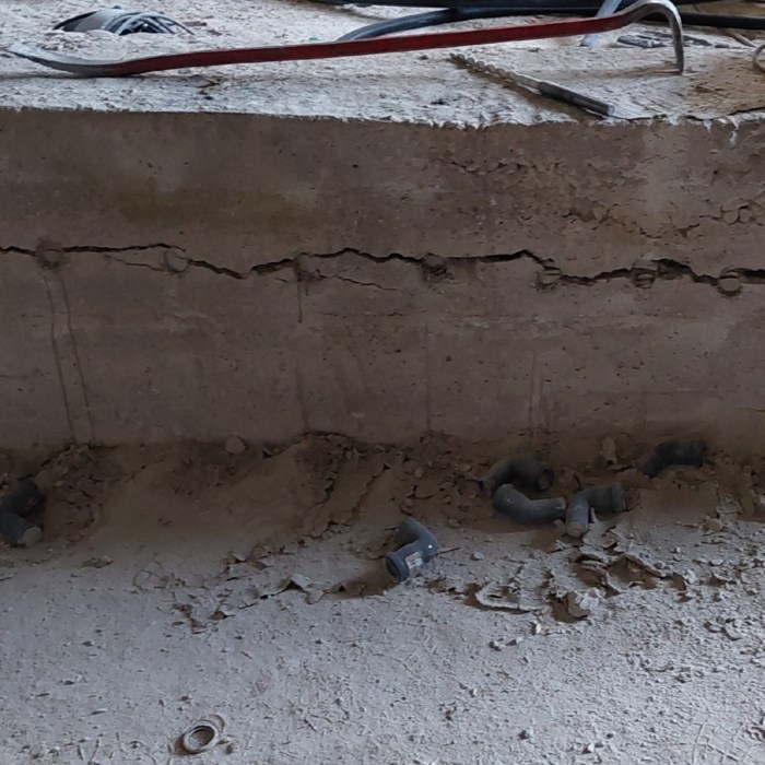 Gør det selv, sprængnning af betonsokkel