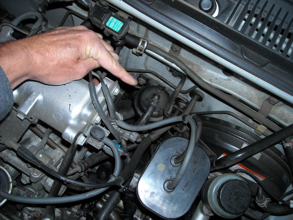Suzuki Swift Distributor Condenser Picture Suzuki Swift Distributor Condenser Picture